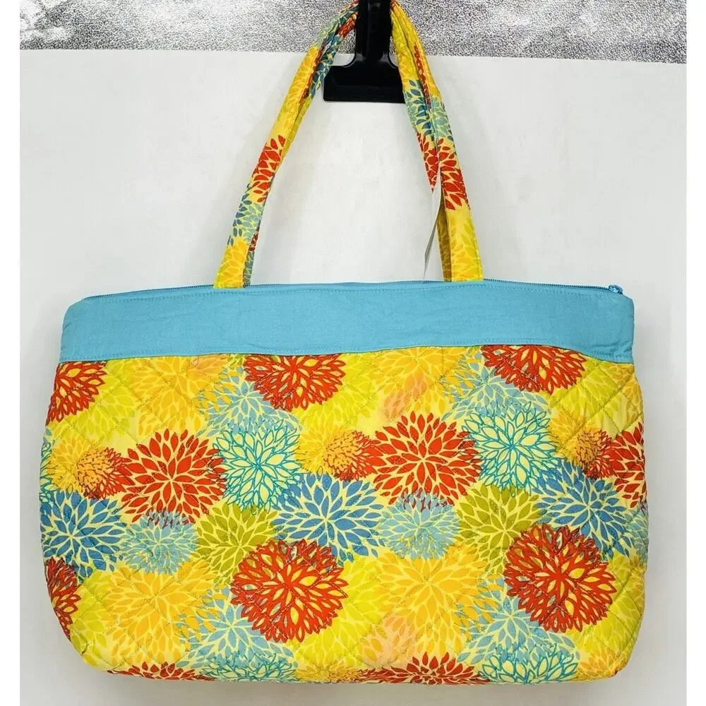 NWT Gregg Gift Co Ins. Quilted Mums Tote Bag NWT Zip Top + Wristlet Coin Purse